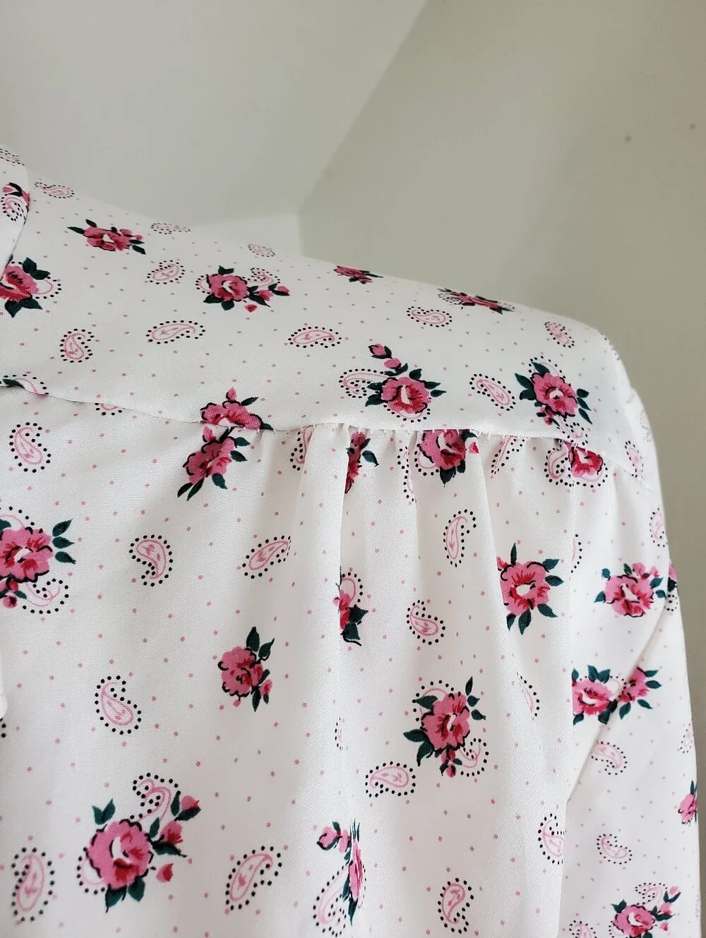 70s Vintage Pussybow Long Sleeve Blouse Micro Polka Dot Paisley Rose Print - Picture 7 of 10